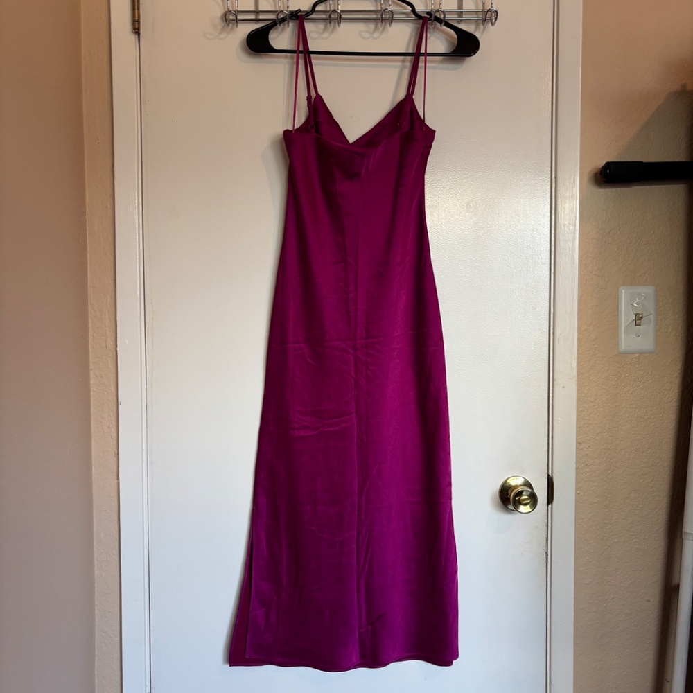 Express Satin Midi Dress in Fuchsia Purple